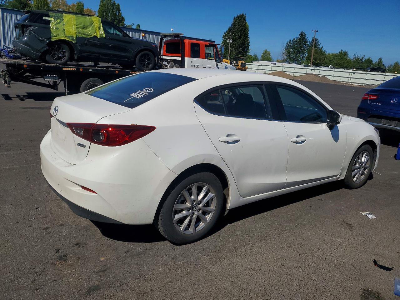2015 Mazda 3 Touring - Фото 3