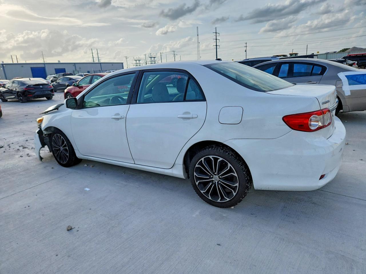2011 Toyota Corolla Le - Фото 2