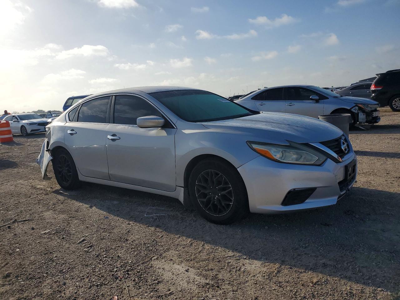 2017 Nissan Altima 2.5 S - Фото 4