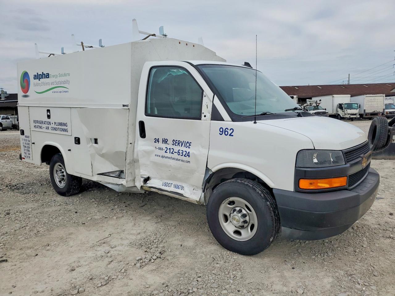 2024 Chevrolet Express G3500 - Фото 4