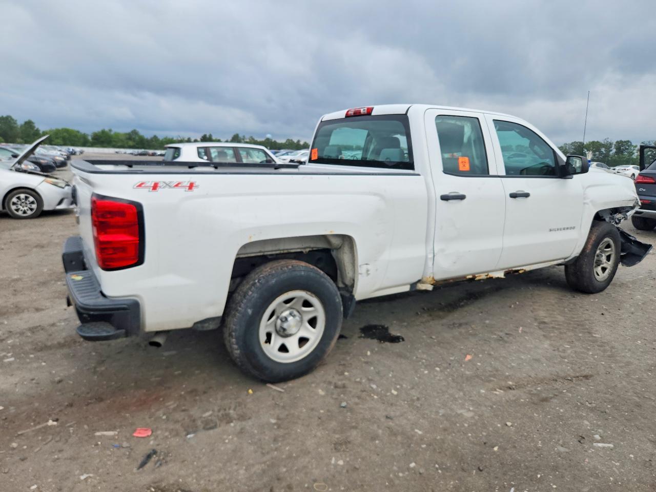 2016 Chevrolet Silverado K1500 - Фото 3