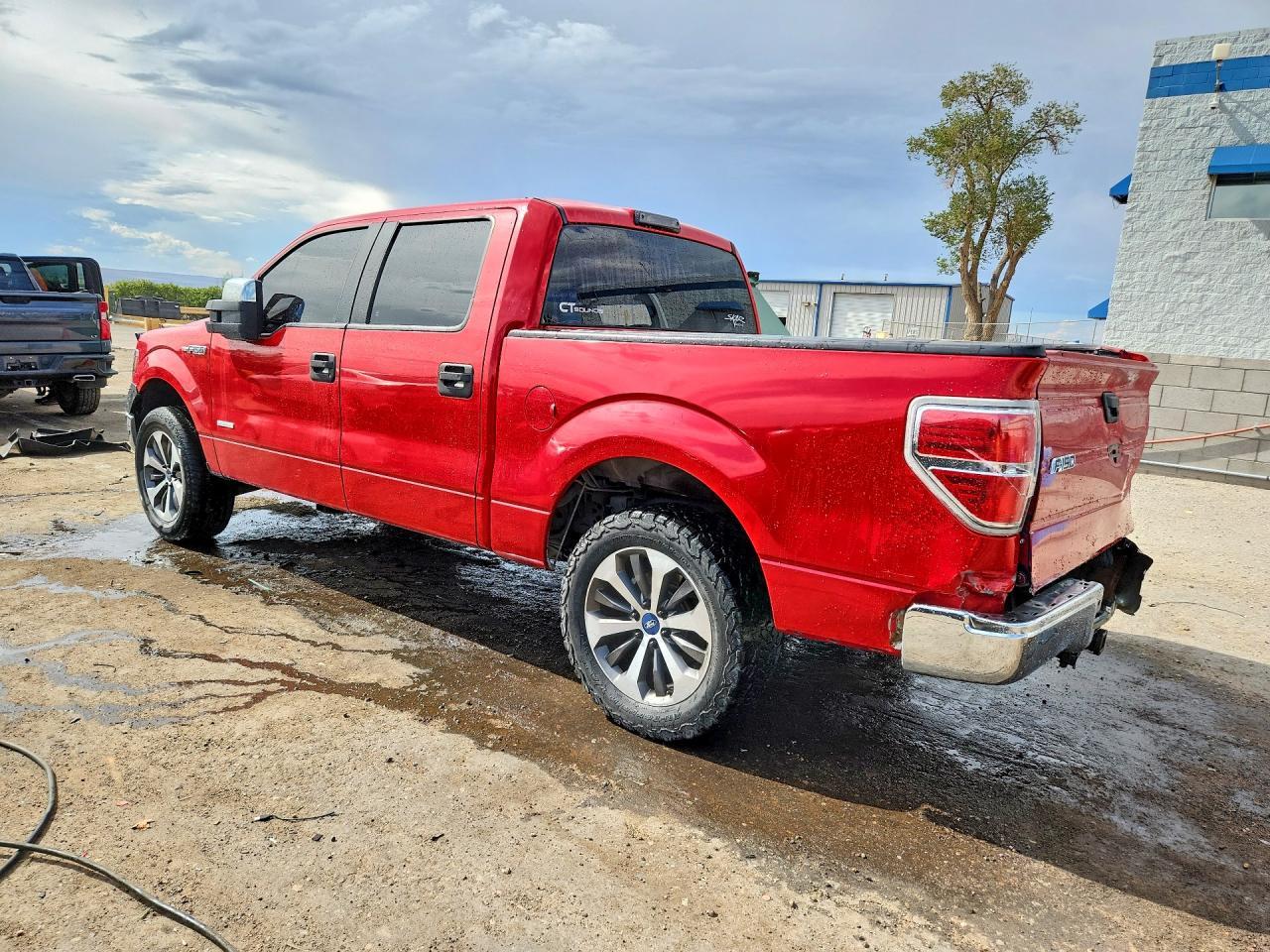 2013 Ford F150 Supercrew - Фото 2