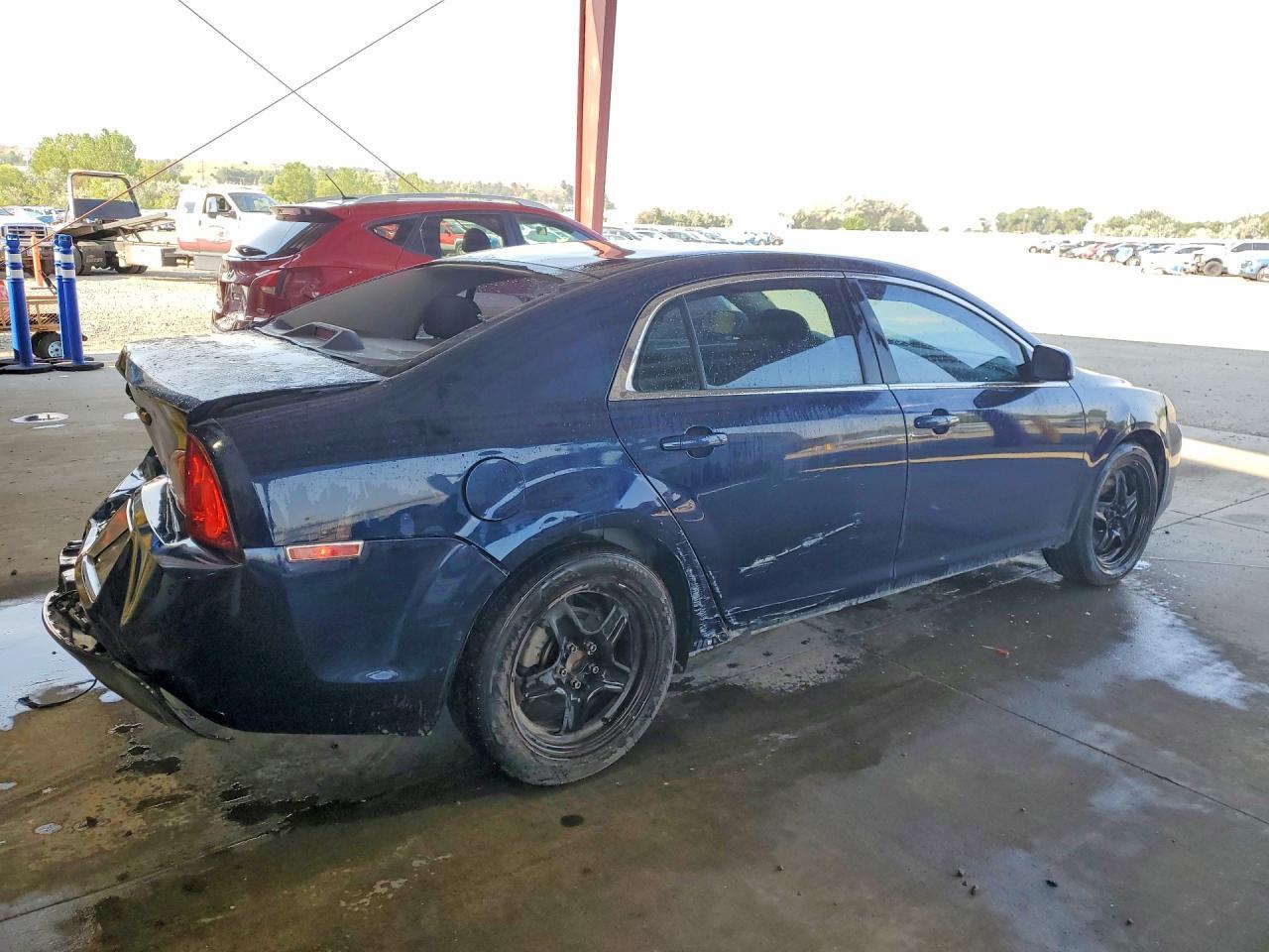 2010 Chevrolet Malibu 1Lt - Фото 3