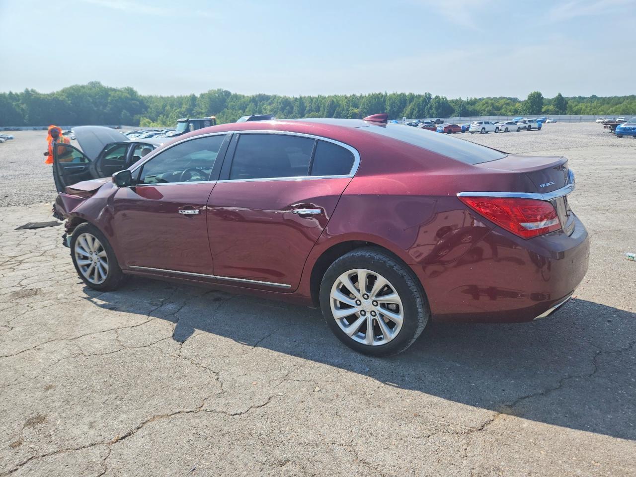 2016 Buick Lacrosse - Фото 2