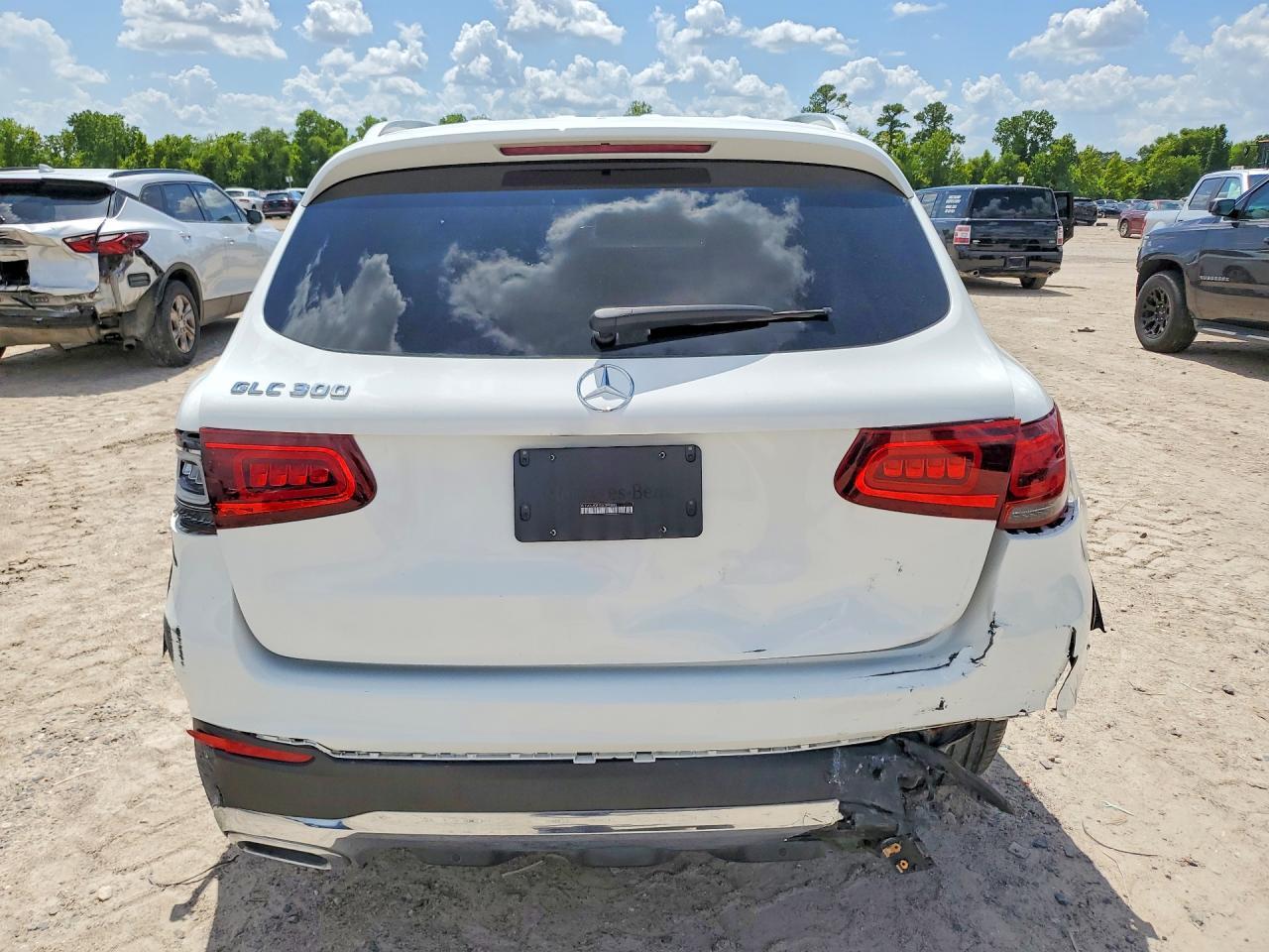 2022 Mercedes-Benz Glc 300 - Image 6