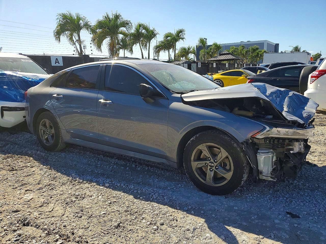 2021 Kia K5 Lxs - Image 4
