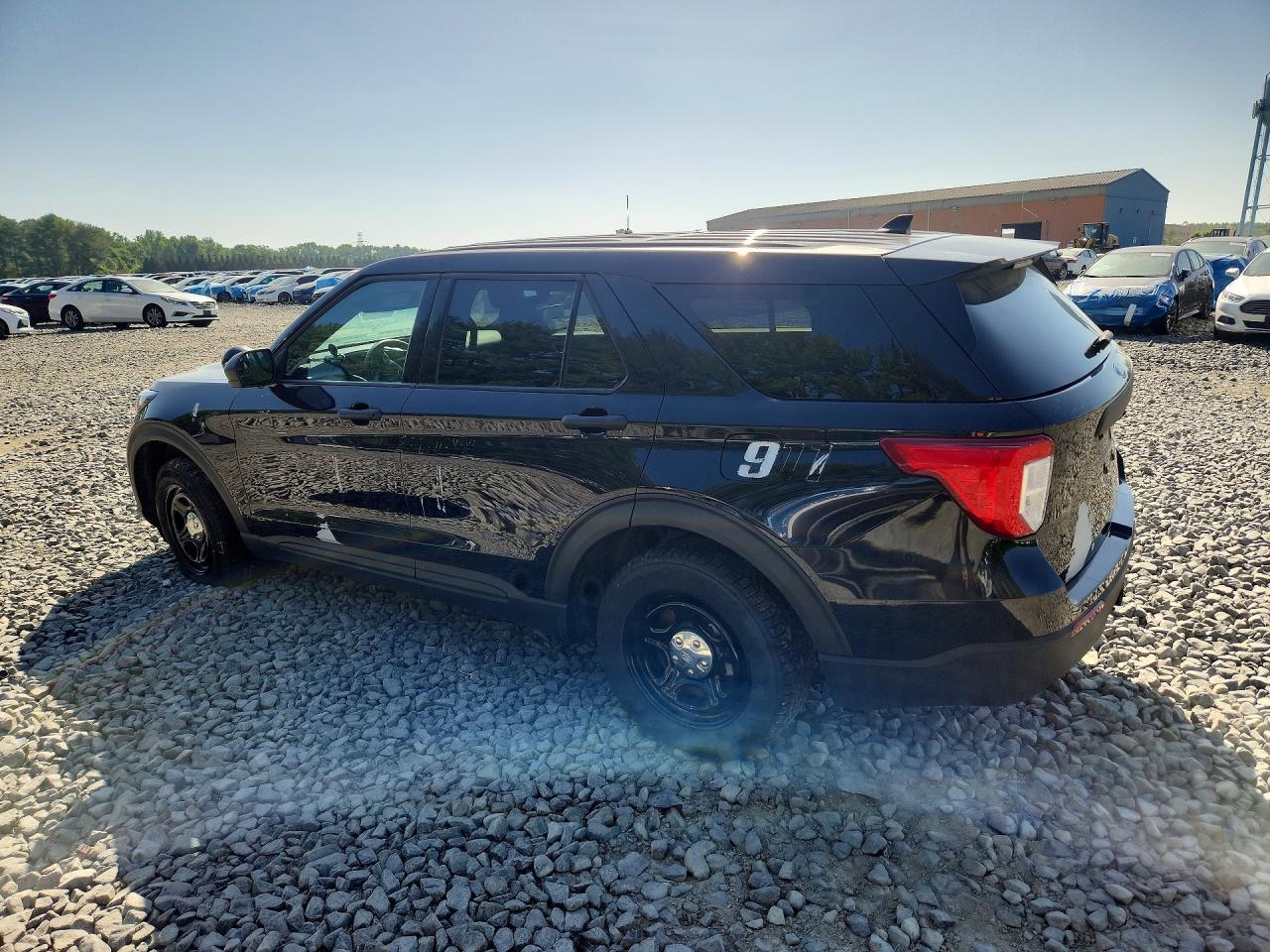 2023 Ford Explorer Police Interceptor - Image 2