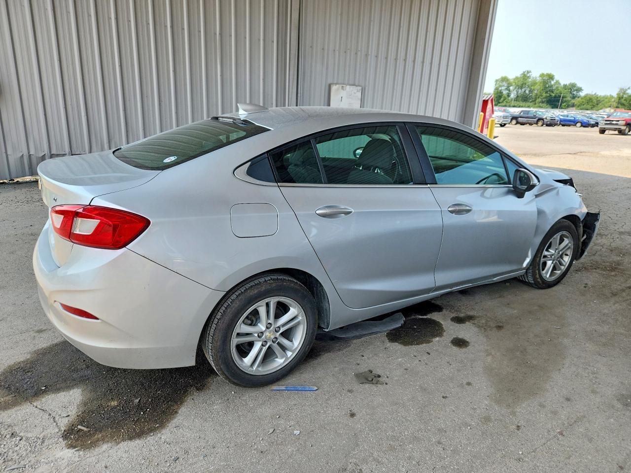 2018 Chevrolet Cruze Lt - Фото 3