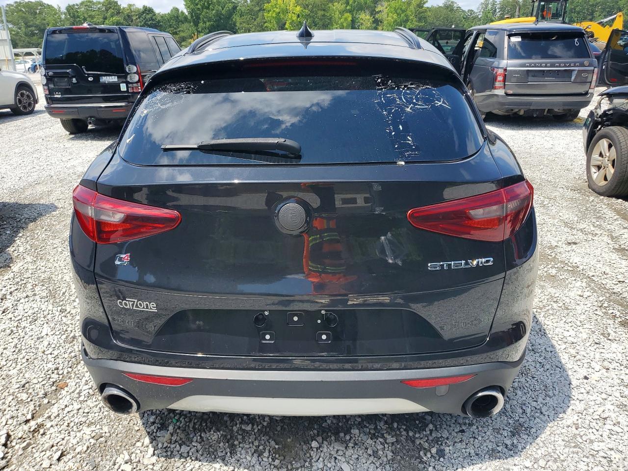 2018 Alfa Romeo Stelvio Ti Sport - Image 6