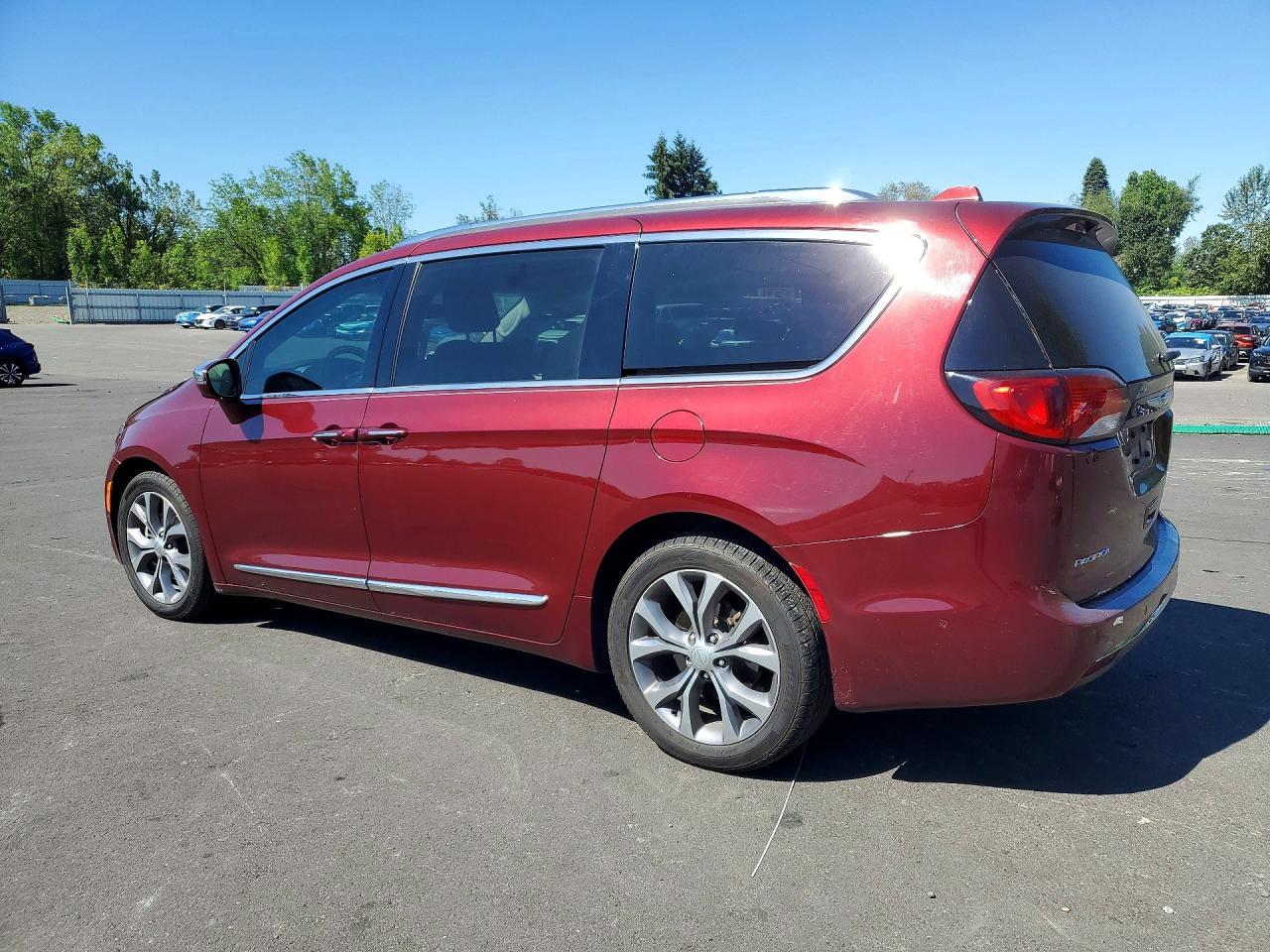 2018 Chrysler Pacifica Limited - Фото 2
