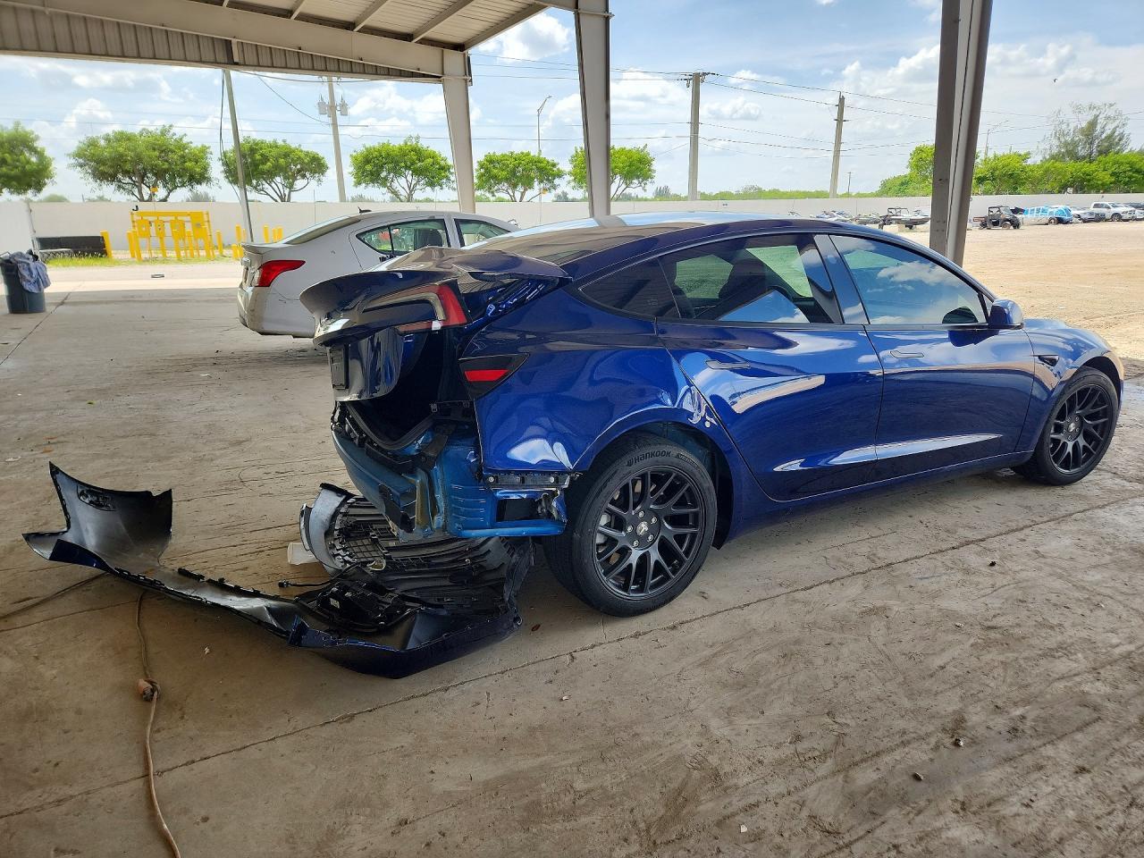 2024 Tesla Model 3 - Фото 3