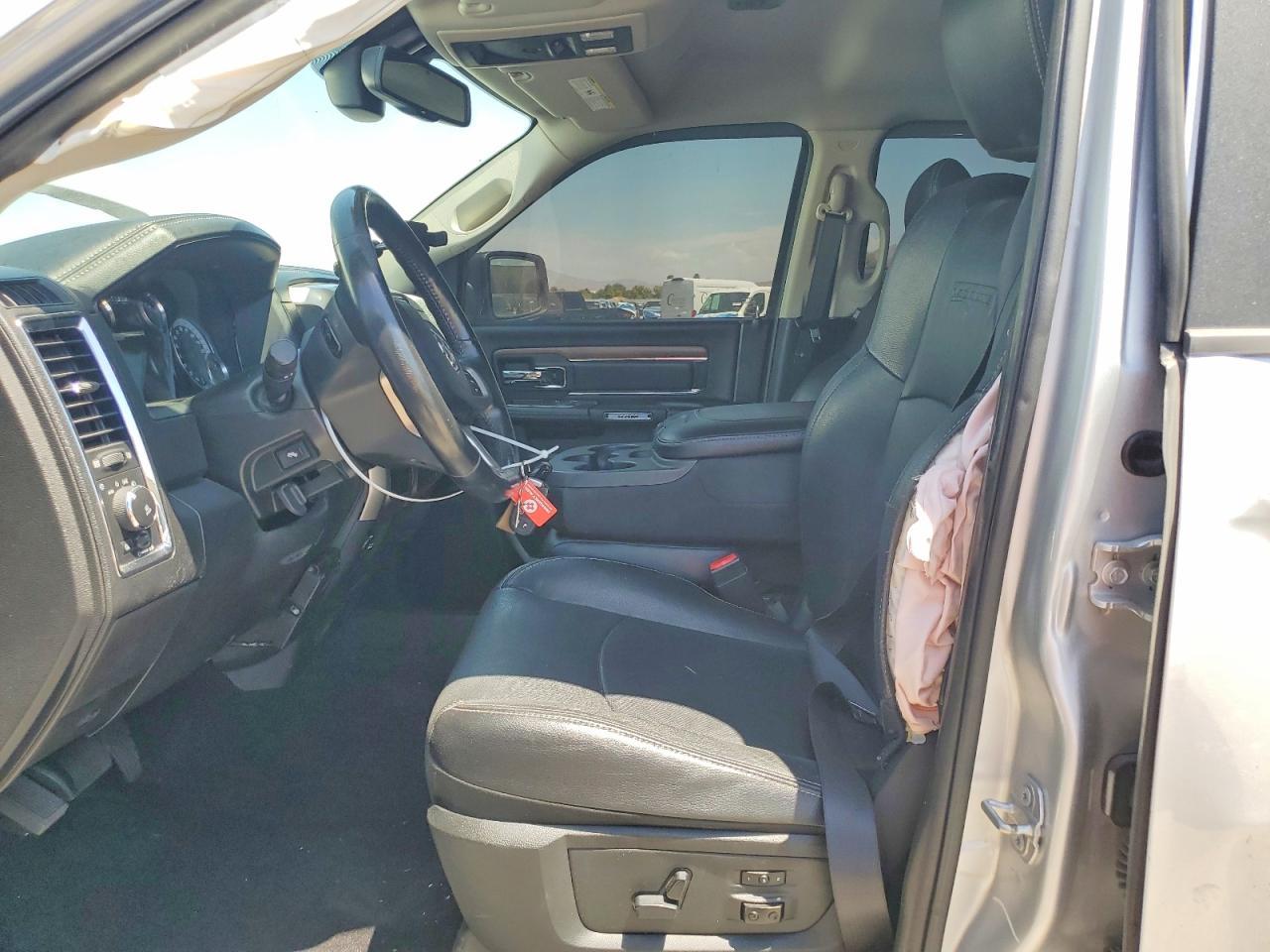 2017 Ram 1500 Laramie - Фото 7