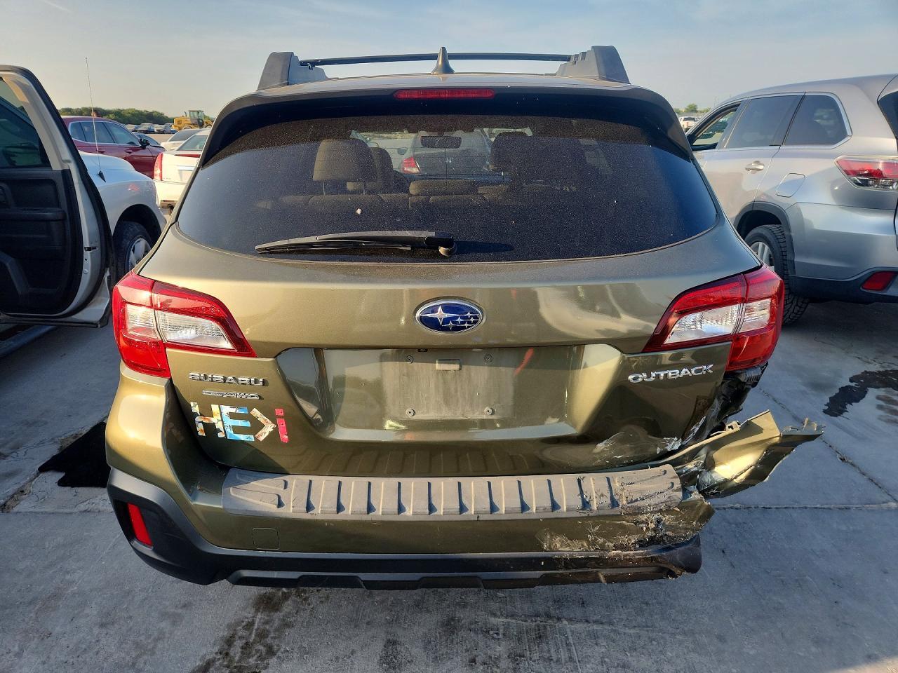 2019 Subaru Outback 2.5I Premium - Image 6