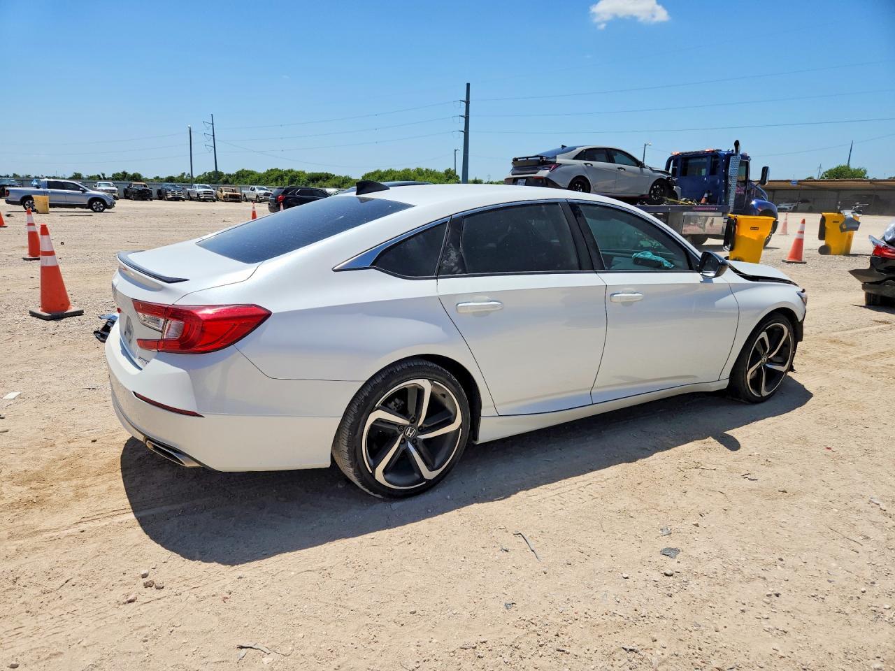 2022 Honda Accord Sport - Фото 3