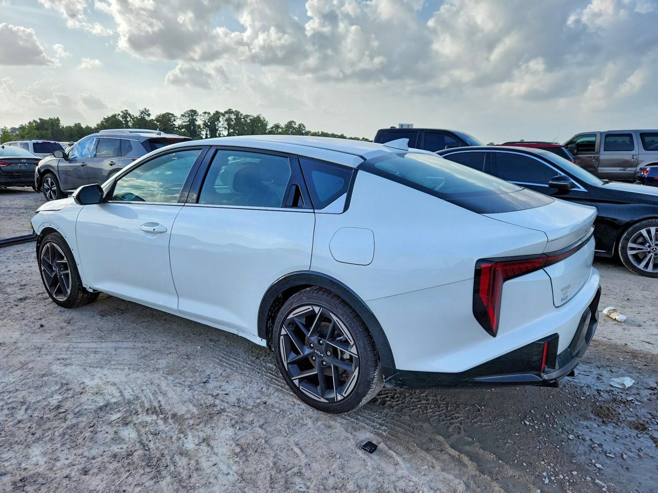 2026 Kia K4 Gt Line - Фото 2