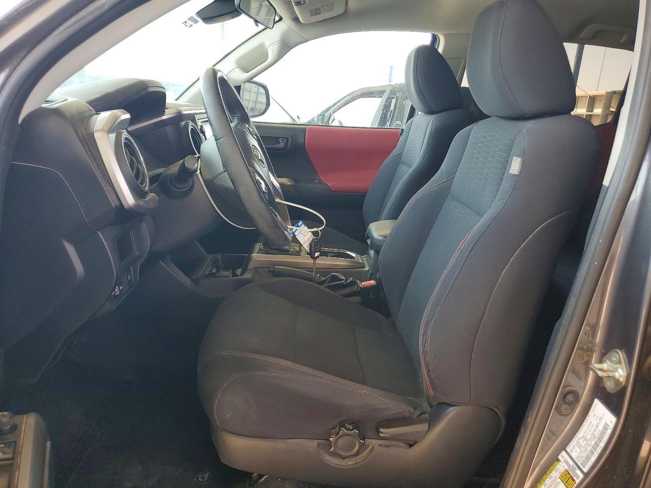 2019 Toyota Tacoma Sr5 - Image 7
