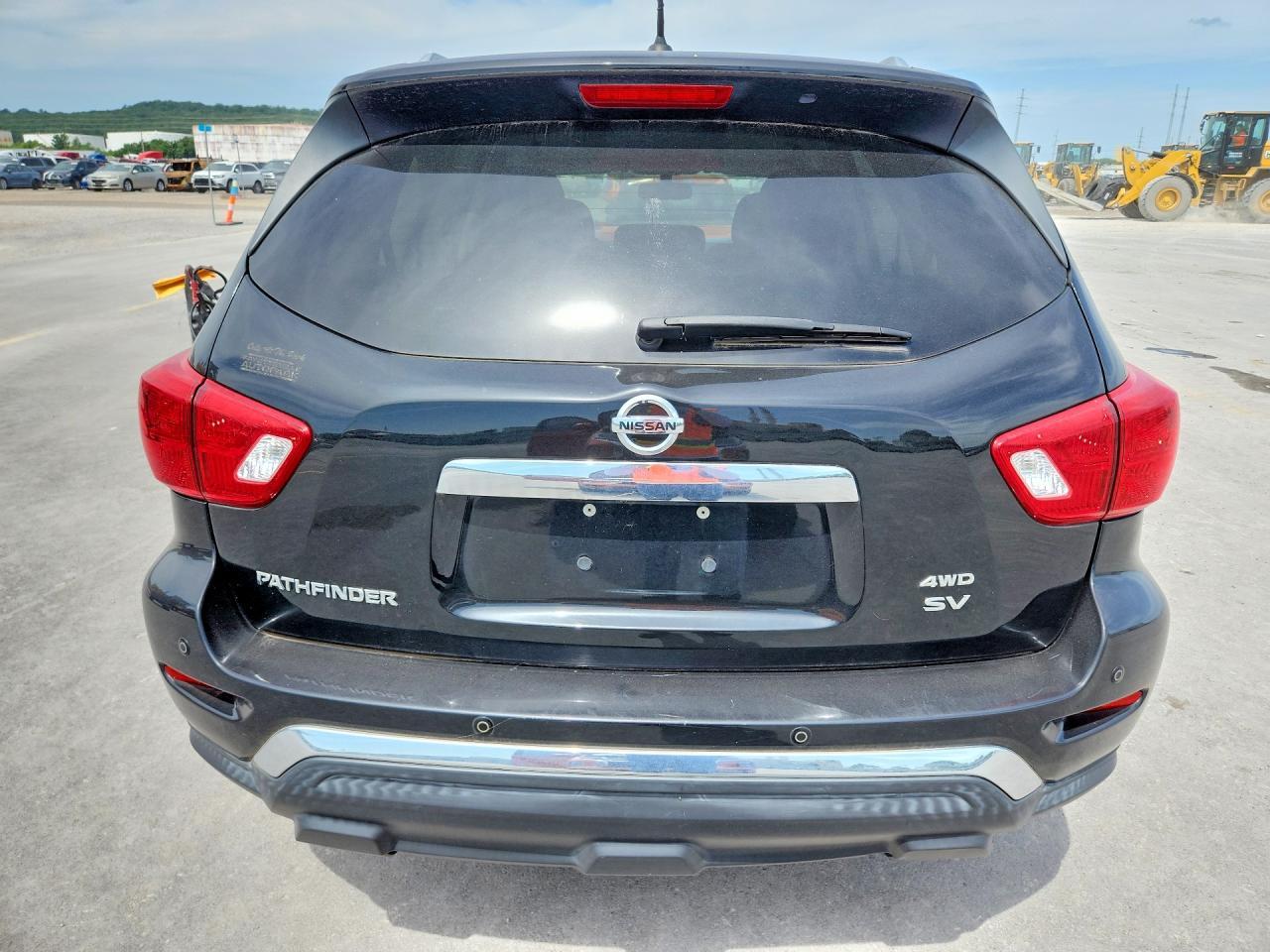 2018 Nissan Pathfinder Sv - Image 6