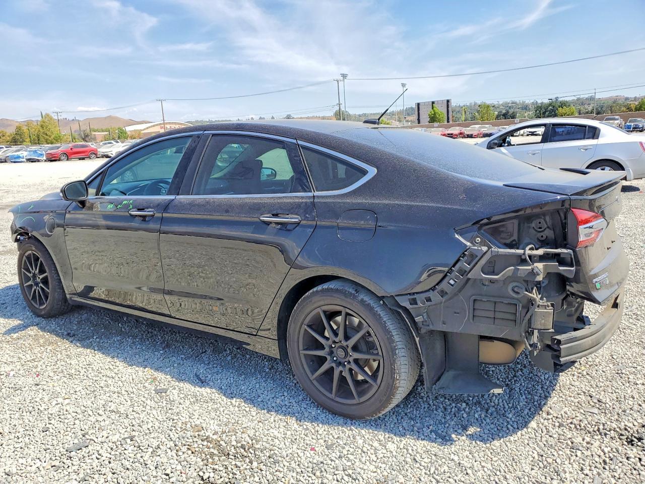 2019 Ford Fusion Titanium - Фото 2