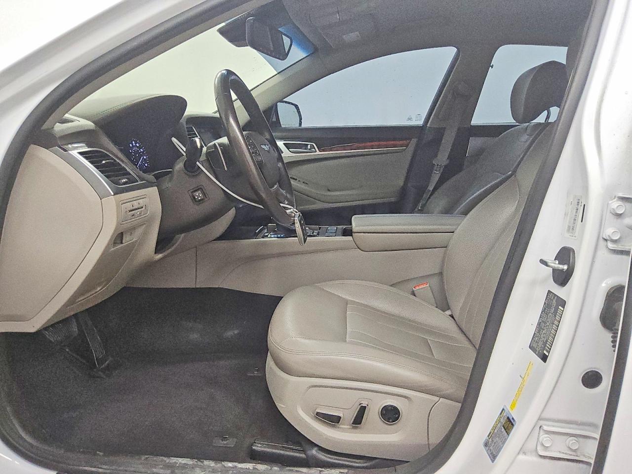 2019 Genesis G80 3.8 - Image 7