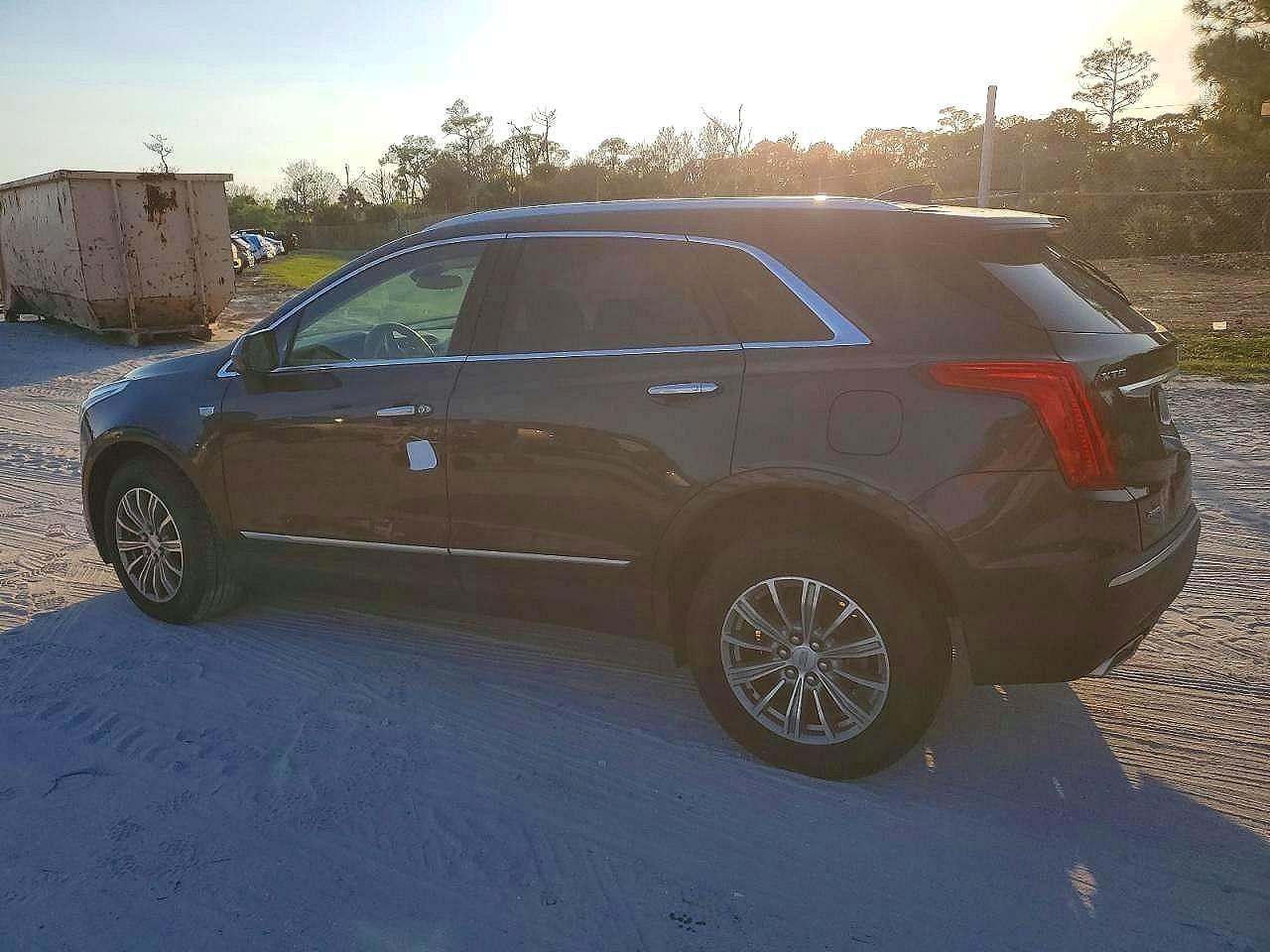 2017 Cadillac Xt5 Luxury - Фото 2