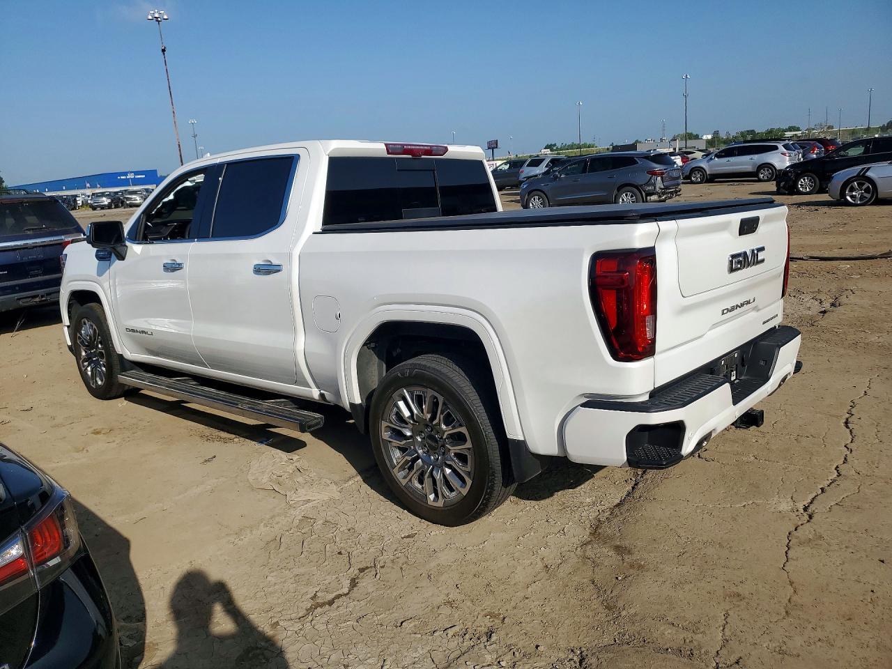 2024 GMC Sierra K1500 Denali Ultimate - Фото 2