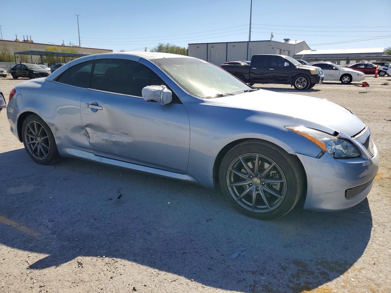 2010 Infiniti G37 Convertible Base - Фото 4