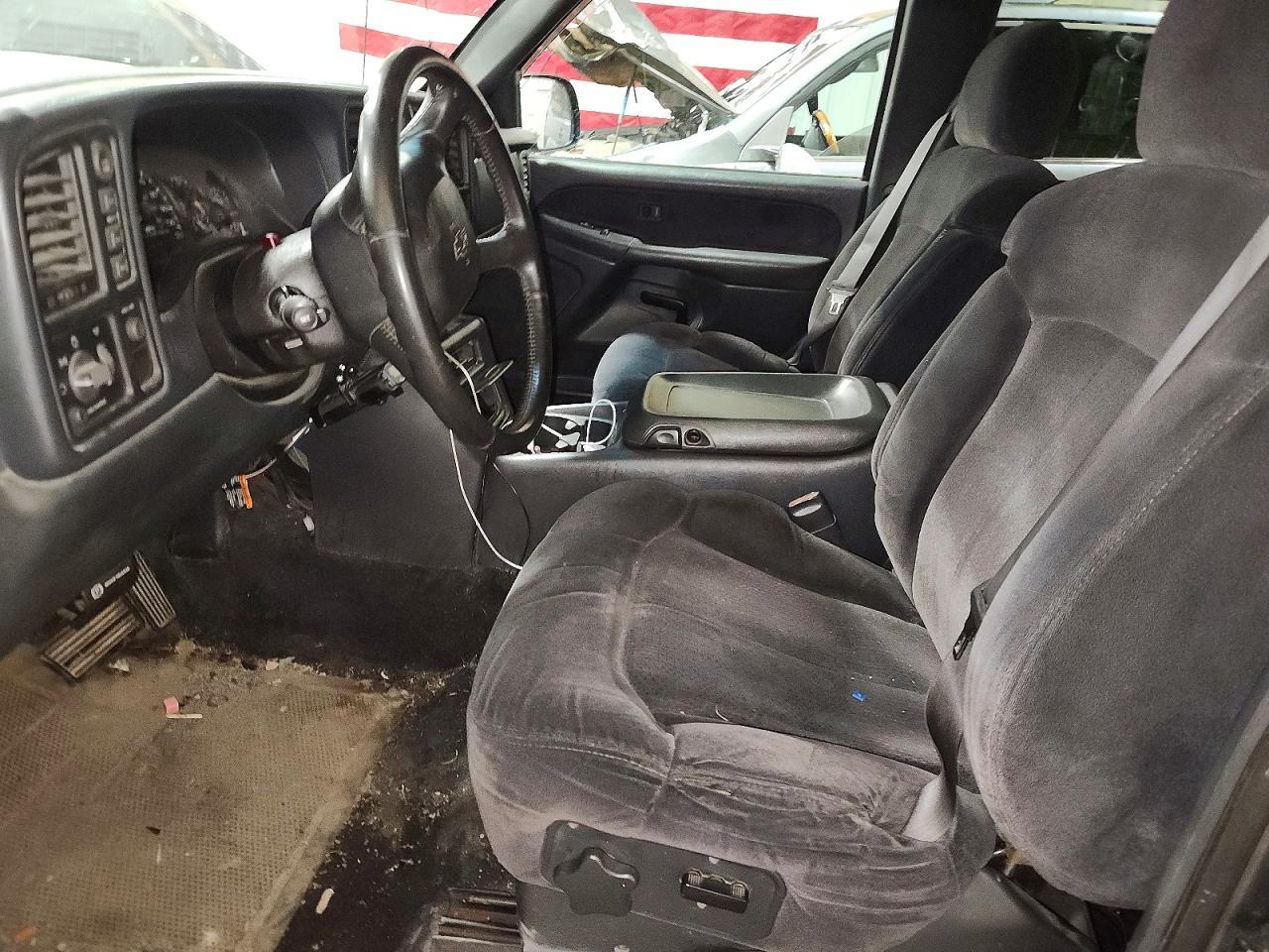 2000 Chevrolet Silverado K1500 - Image 7