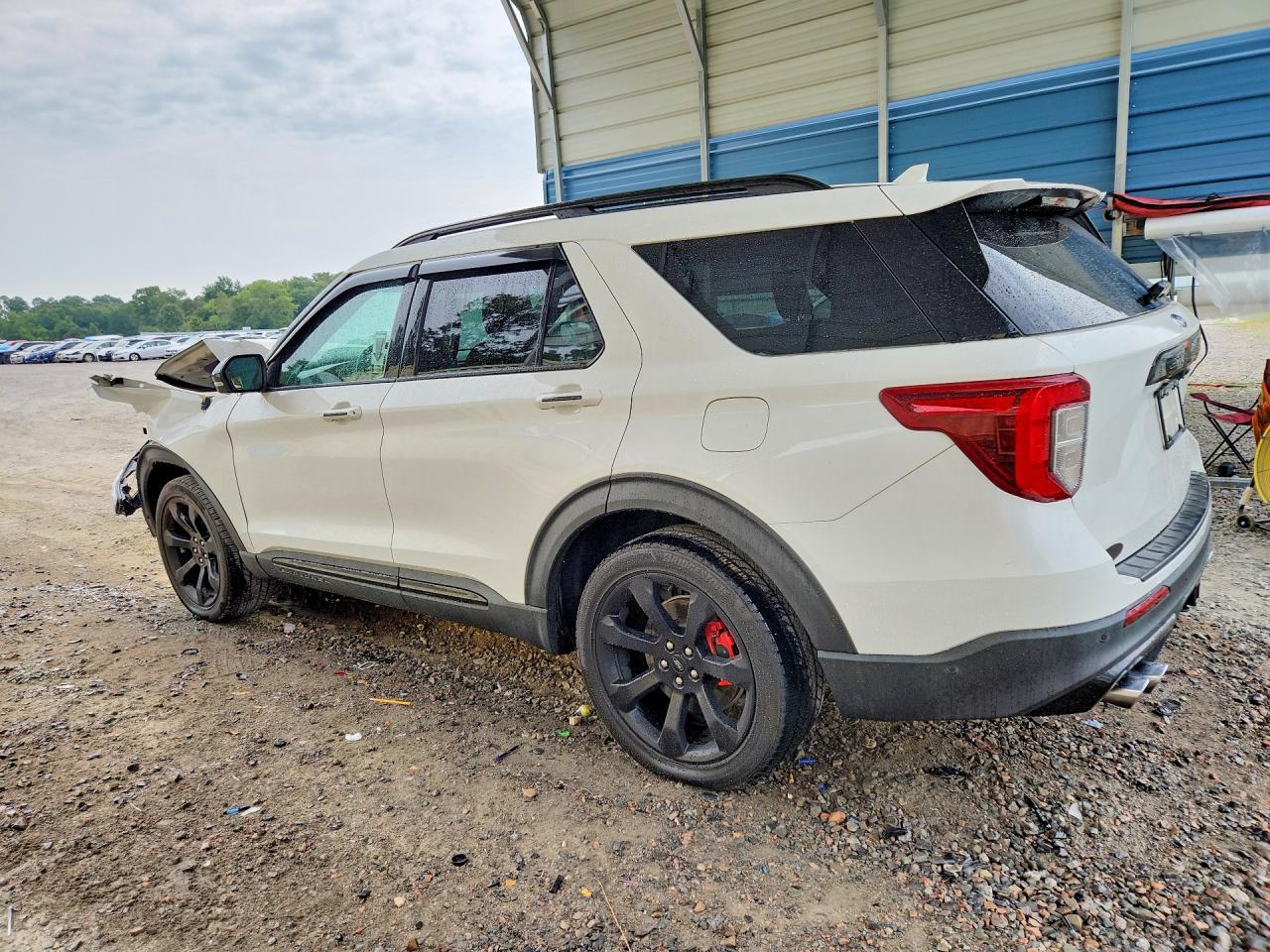 2022 Ford Explorer St - Image 2