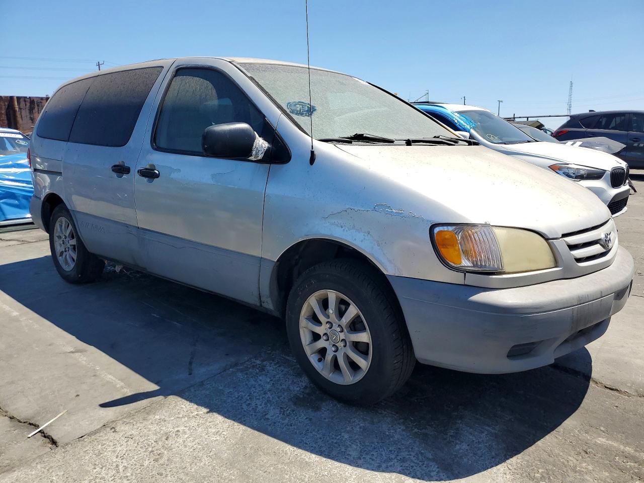 2001 Toyota Sienna Ce - Фото 4