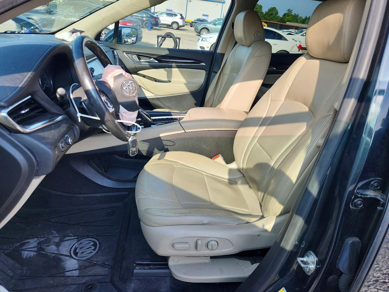 2019 Buick Enclave Essence - Image 7
