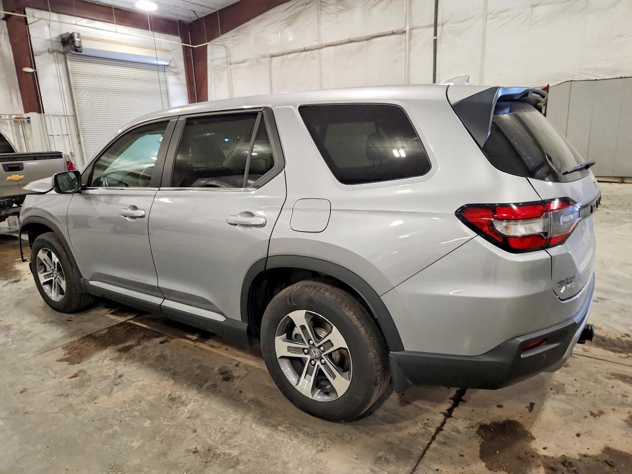 2025 Honda Pilot Exl - Image 2