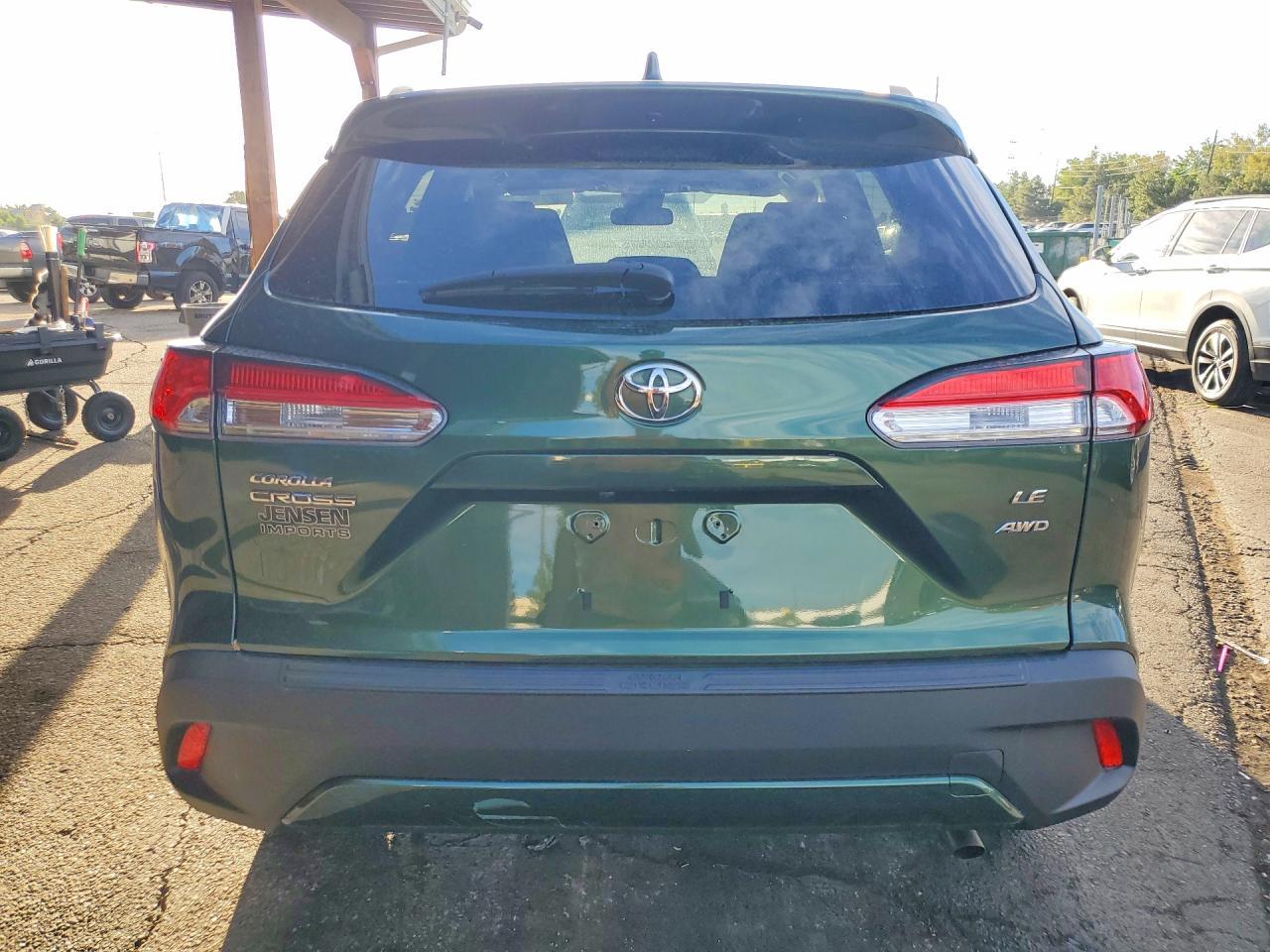 2022 Toyota Corolla Cross Le - Фото 6