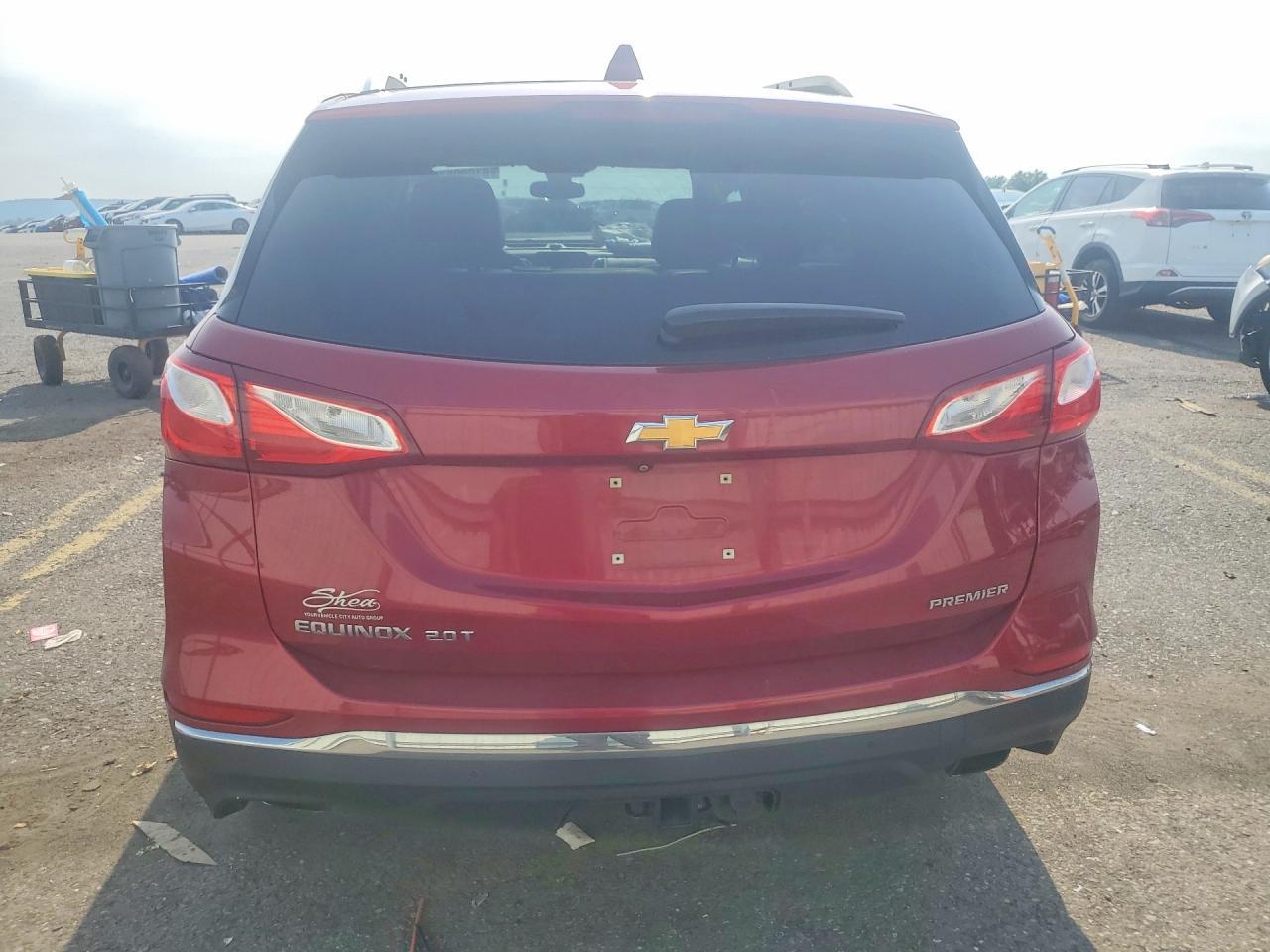 2020 Chevrolet Equinox Premier - Image 6