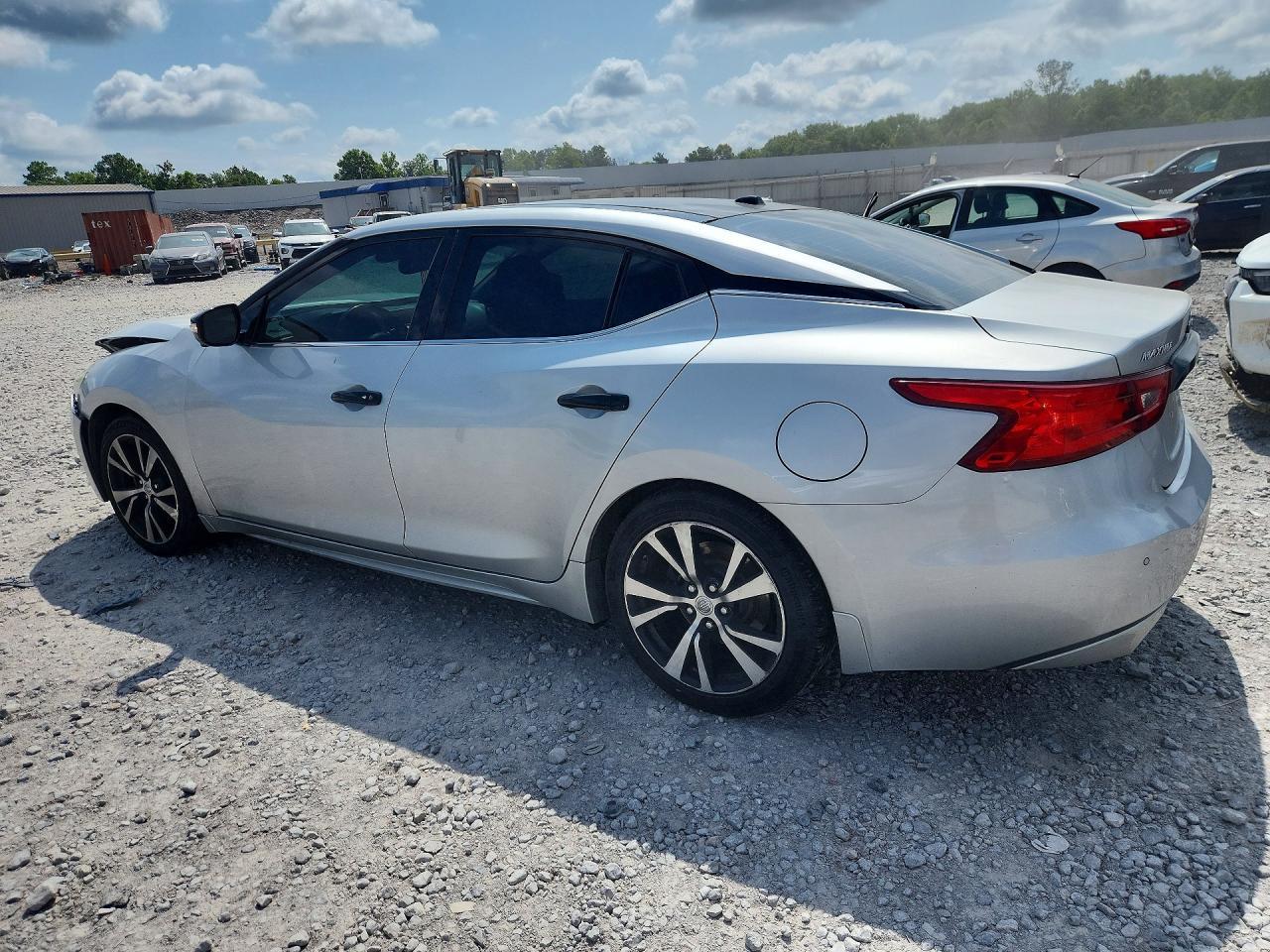 2017 Nissan Maxima 3.5 S - Image 2