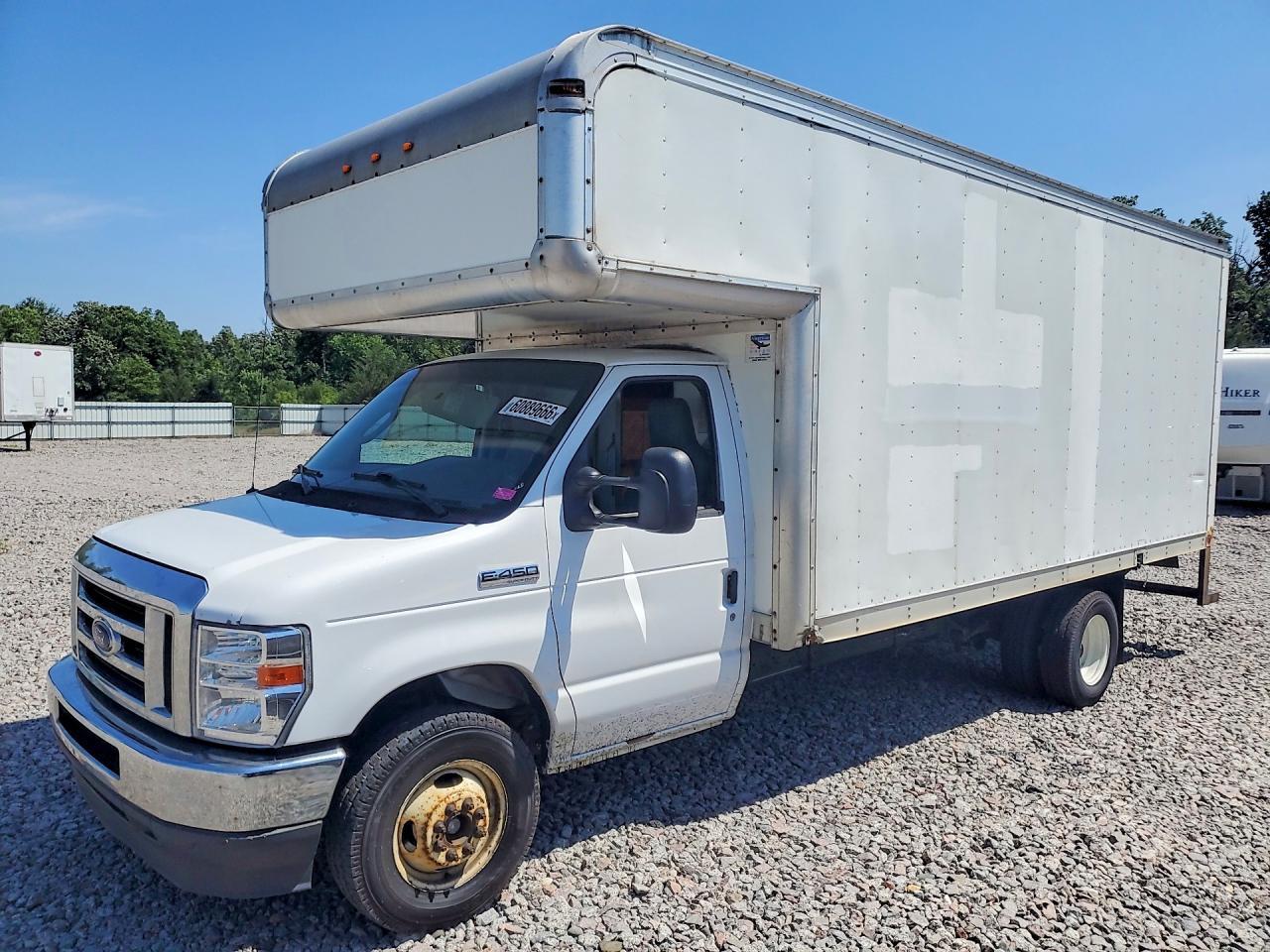 2021 Ford E450 Box Truck