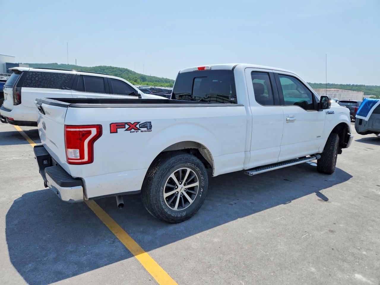 2015 Ford F150 Super Cab - Фото 3