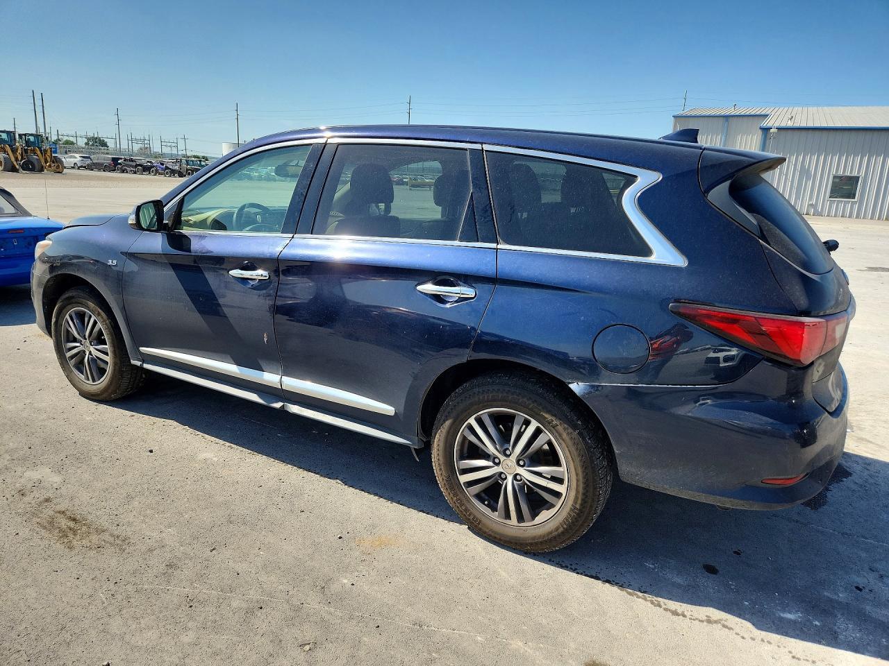 2018 Infiniti Qx60 Base - Image 2