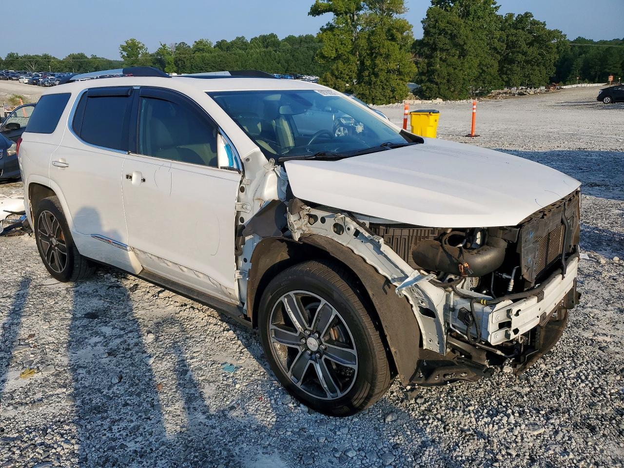 2017 GMC Acadia Denali - Фото 4