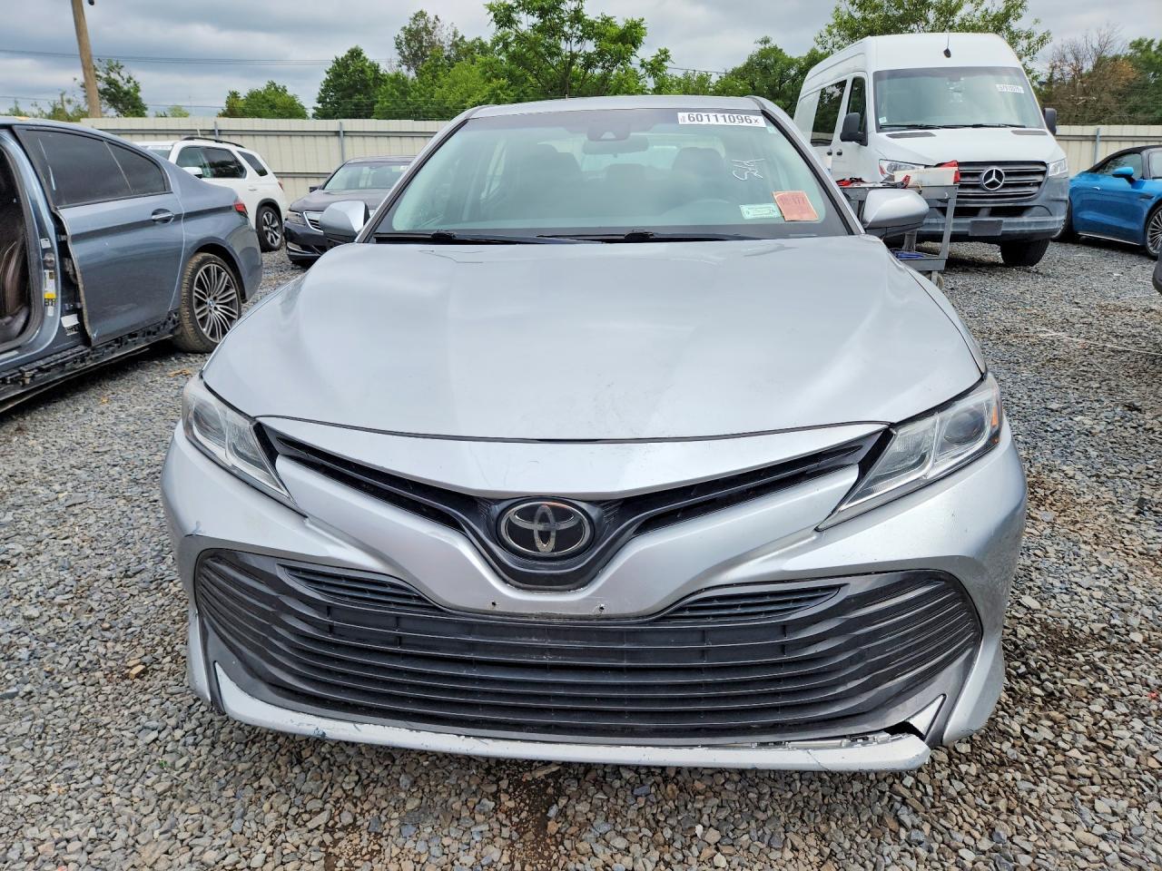 2018 Toyota Camry Le - Фото 5
