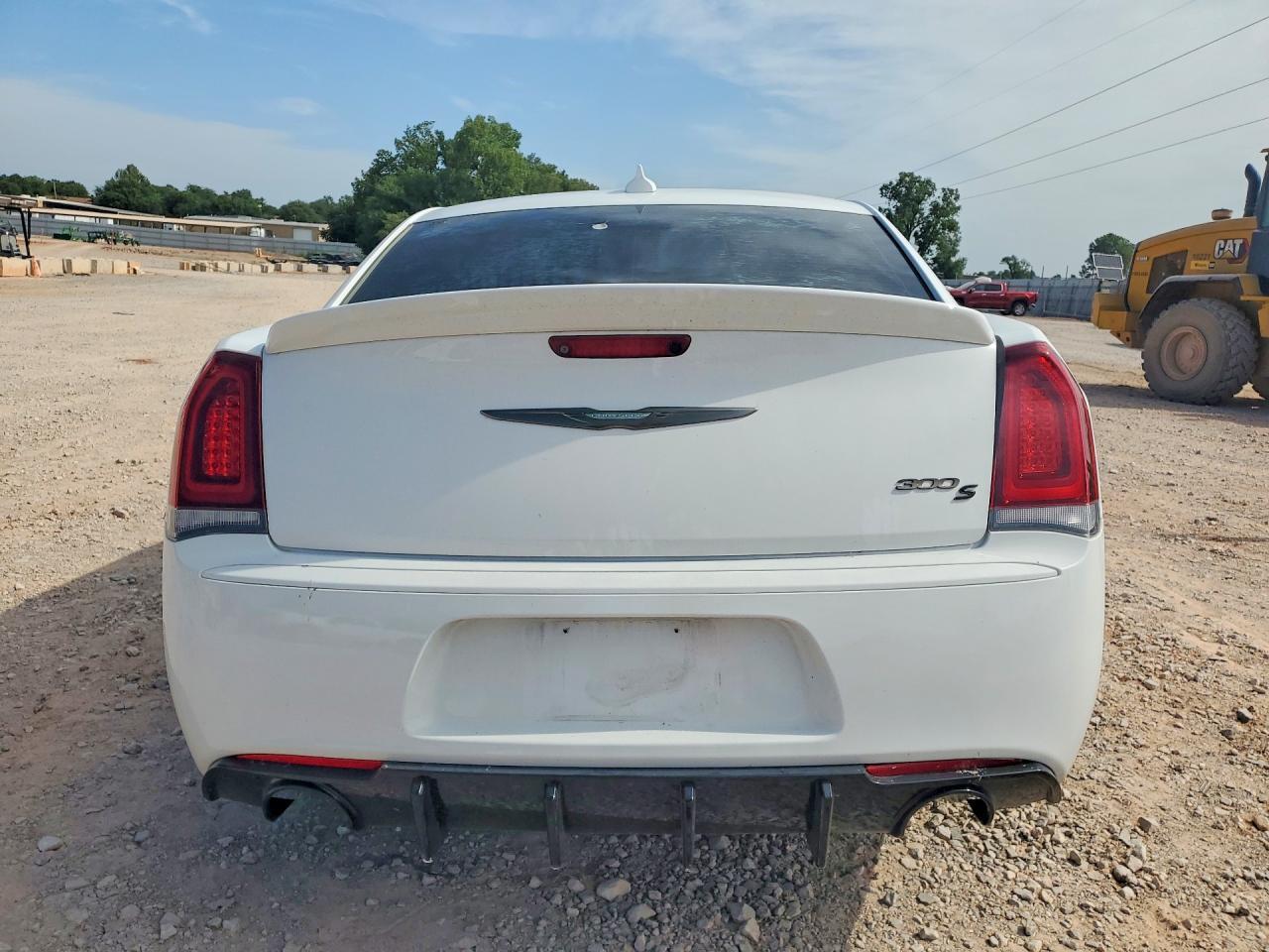 2017 Chrysler 300 S - Image 6