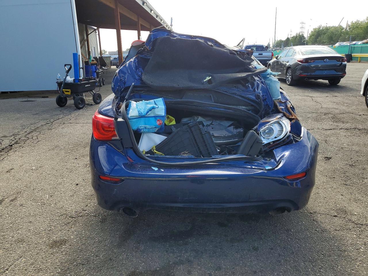 2017 Infiniti Q50 Red Sport 400 - Image 6