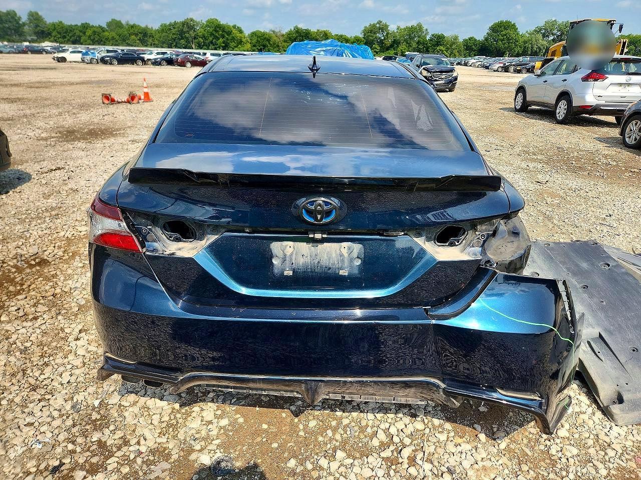 2021 Toyota Camry Se - Фото 6