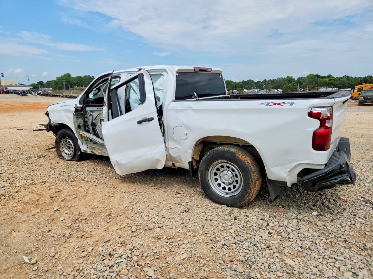 2020 Chevrolet 1500 - Фото 2