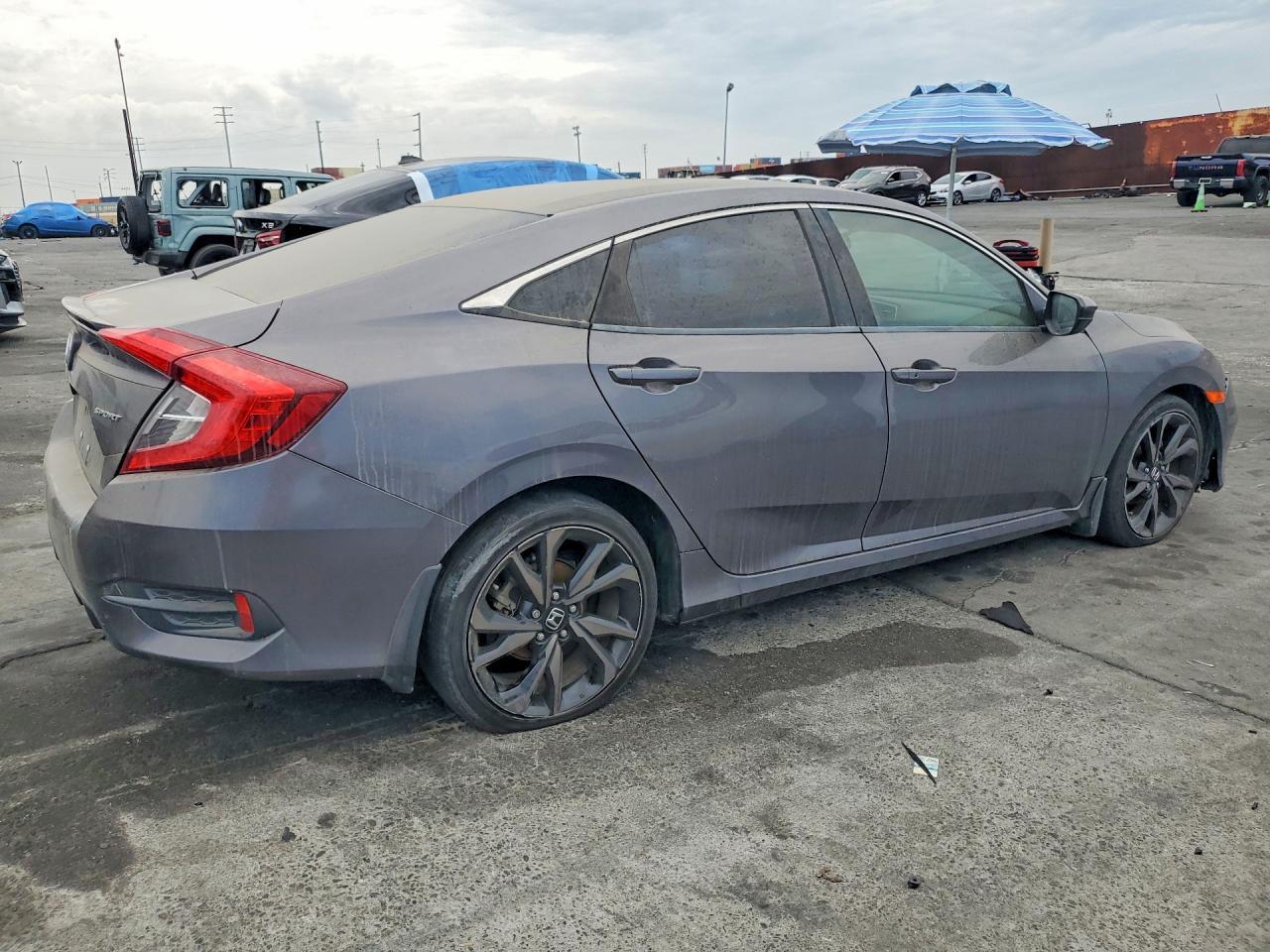 2020 Honda Civic Sport - Фото 3