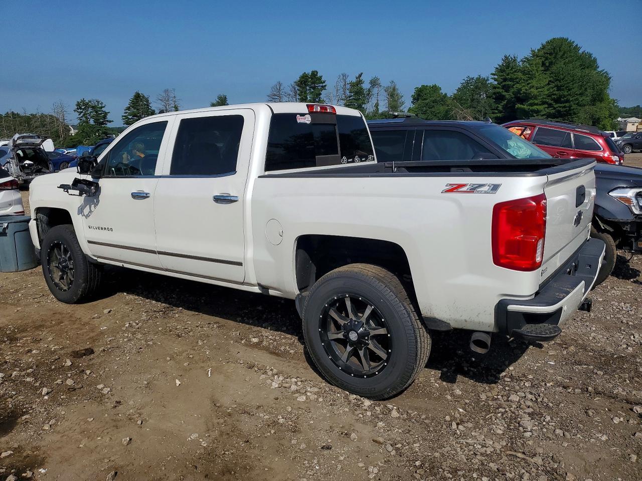 2017 Chevrolet Silverado K1500 Ltz - Image 2