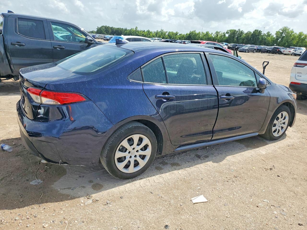 2024 Toyota Corolla Le - Image 3