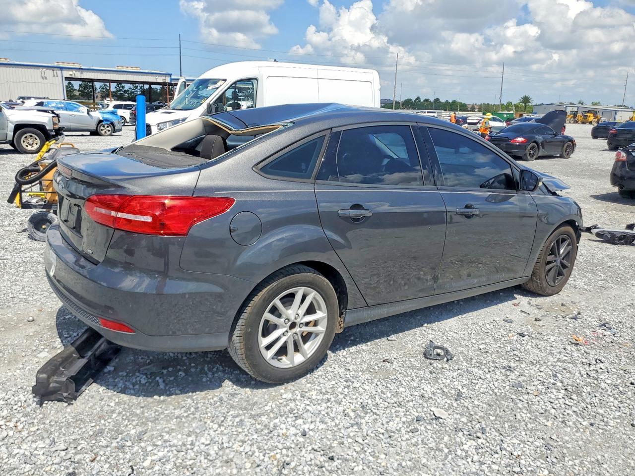 2017 Ford Focus - Фото 3