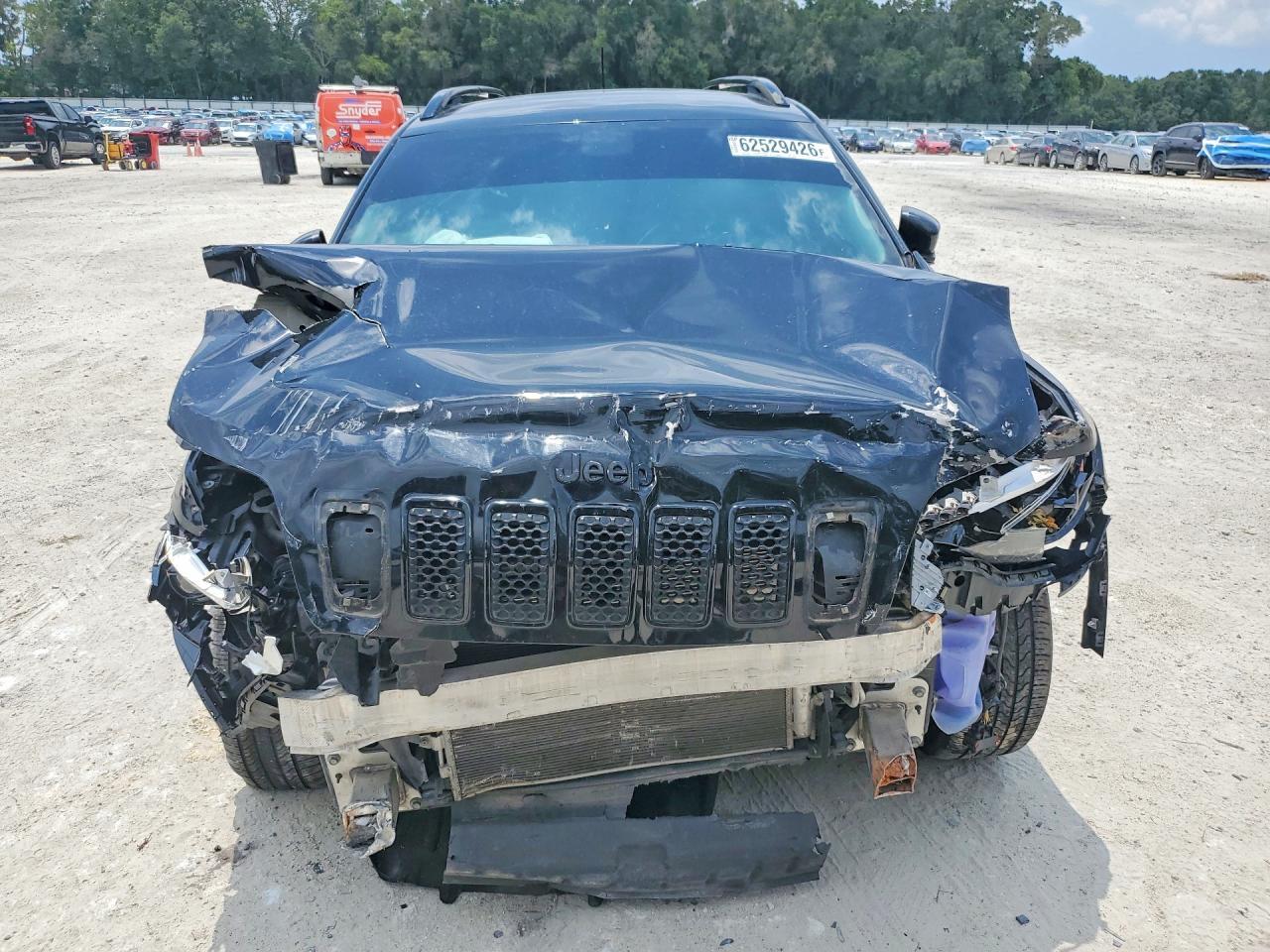2019 Jeep Cherokee Latitude Plus - Image 5