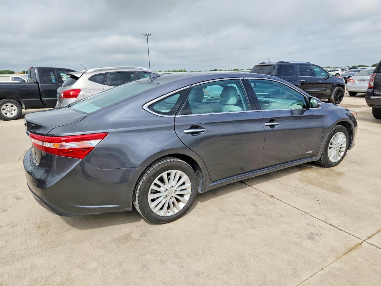 2014 Toyota Avalon Hybrid - Фото 3