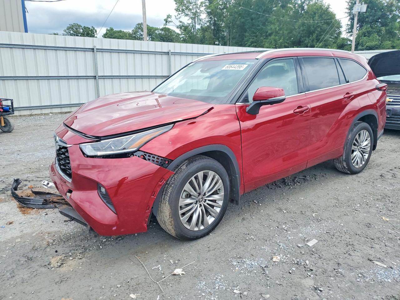 2025 Toyota Highlander Platinum